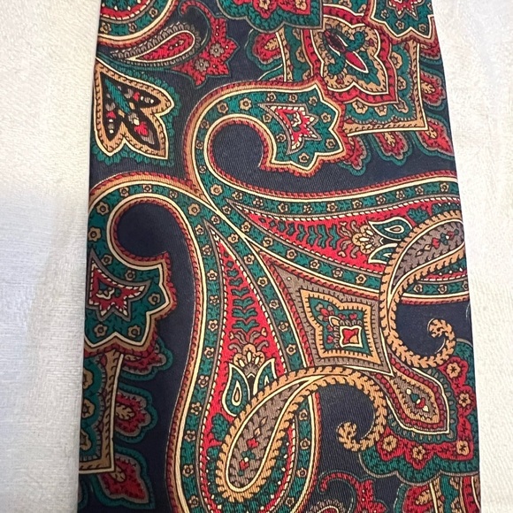 Smithsonian Institution 100% silk tie. Paisley design. - Picture 2 of 5